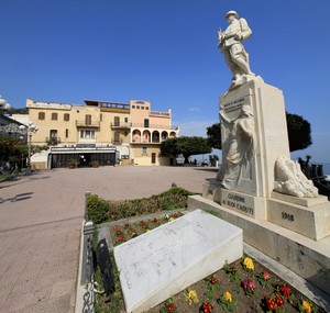 Giardini ai suoi caduti