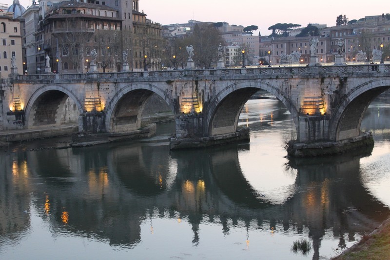 ''Le prime luci s’accendono'' - Roma