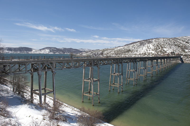 ''Passa il turista, scatta la foto e se ne và, io mi fermo e t’ammiro.'' - Campotosto