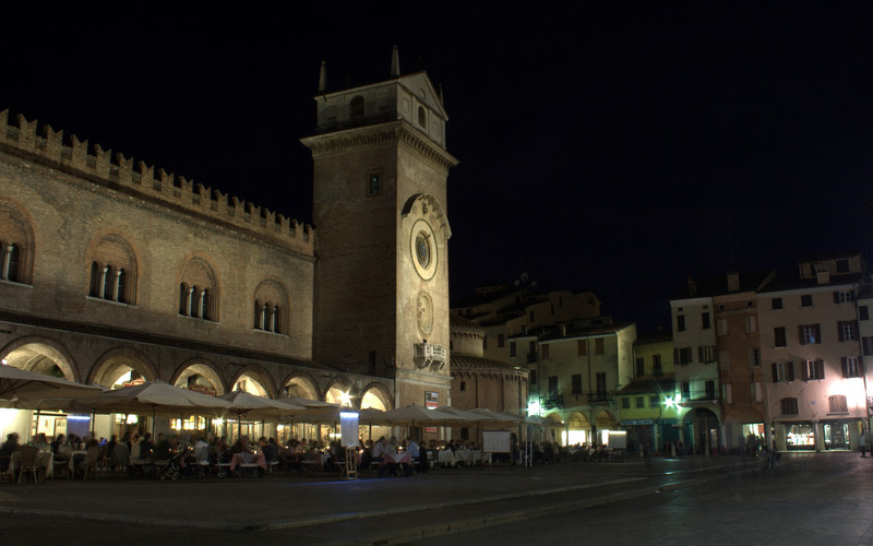 ''Night life'' - Mantova
