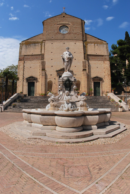 ''Piazza San Giorgio'' - Porto San Giorgio