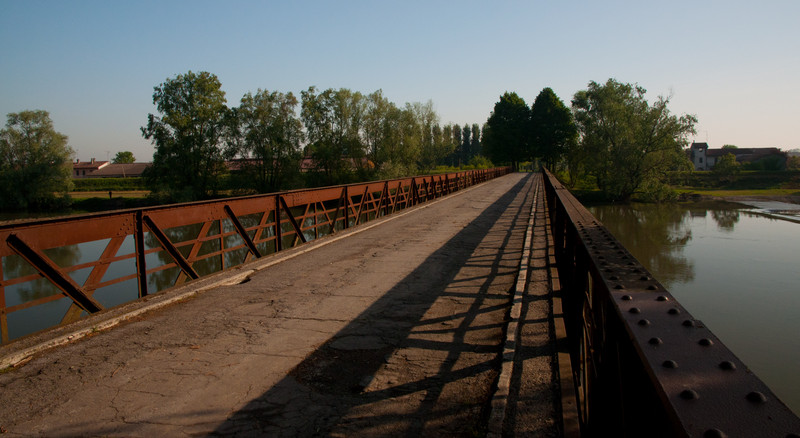 ''ponte di ferro'' - Isola Dovarese