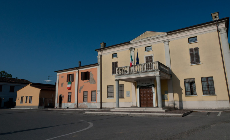 ''Piazza C.Battisti'' - Casalromano
