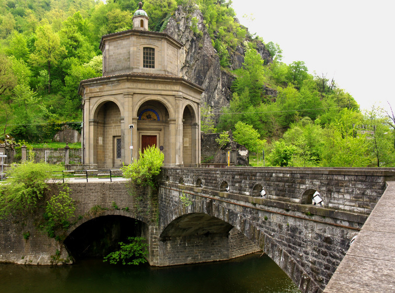''il ponte per il santuario'' - Porretta Terme
