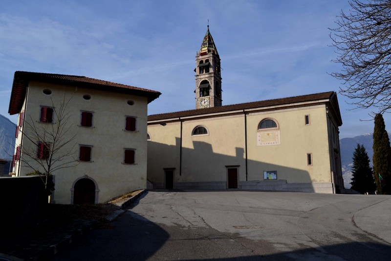 ''Piazza della chiesa'' - Lasino