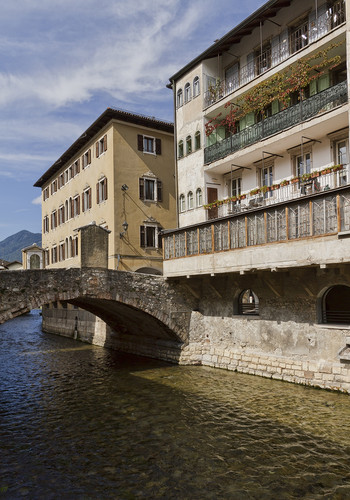 64768-561x800 64768-561x800