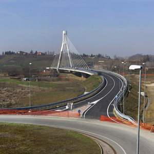 Nuovo ponte a Nizza Monferrato.