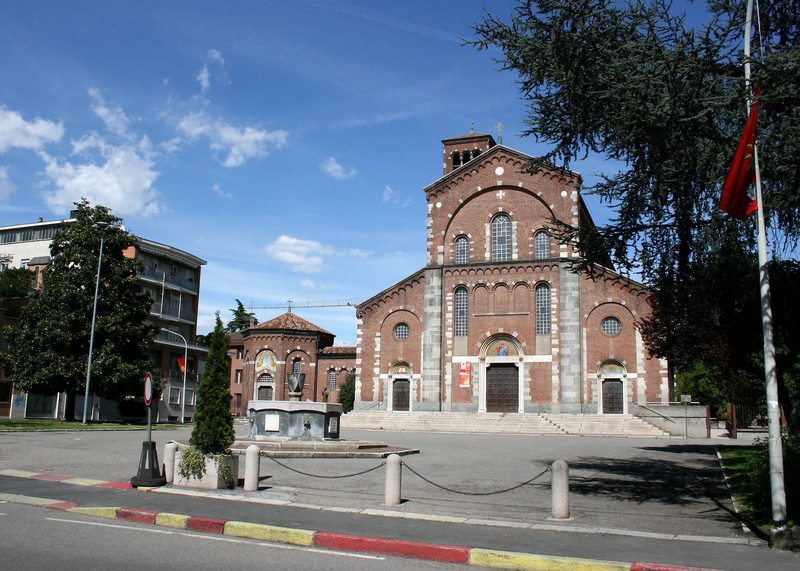 ''Piazza Santissimo Redentore'' - Legnano
