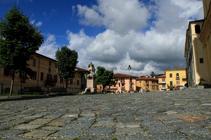 ''la piazza di Santa Maria'' - Bricherasio