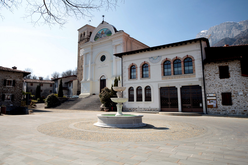 ''Poffabro-Piazza Principale'' - Frisanco