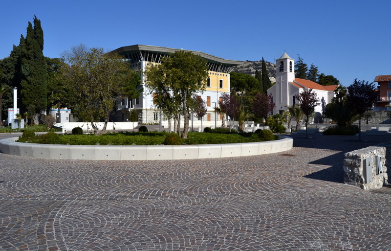 ''Piazza Pavese'' - Nago-Torbole