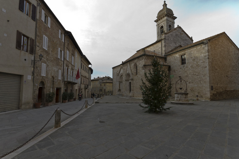 ''Piazza Chigi'' - San Quirico d'Orcia