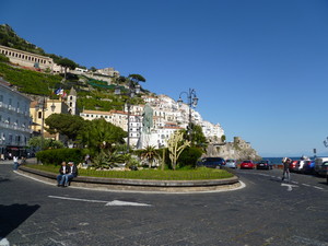 Piazza Flavio Gioia (l’inventore della bussola?)