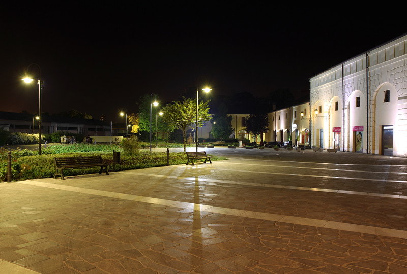 ''Notte su Piazza Zara'' - Casalserugo