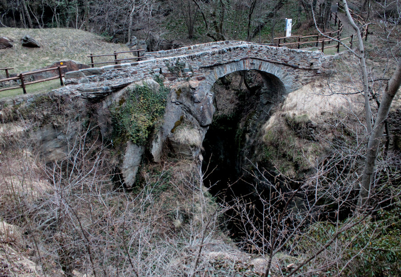 ''Il ponte dei pellegrini'' - Fontainemore