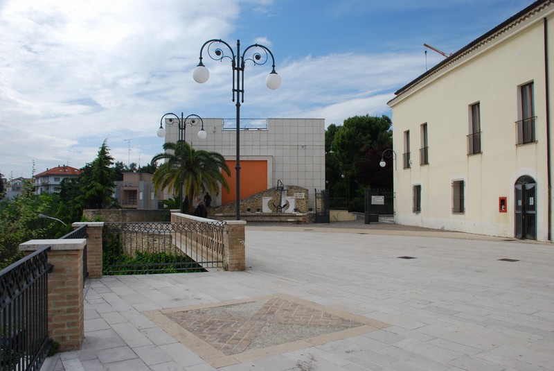 ''Largo Caduti del Mare'' - Ortona