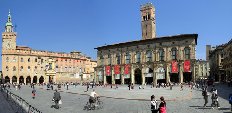 ''Piazza Maggiore a Bologna'' - Bologna