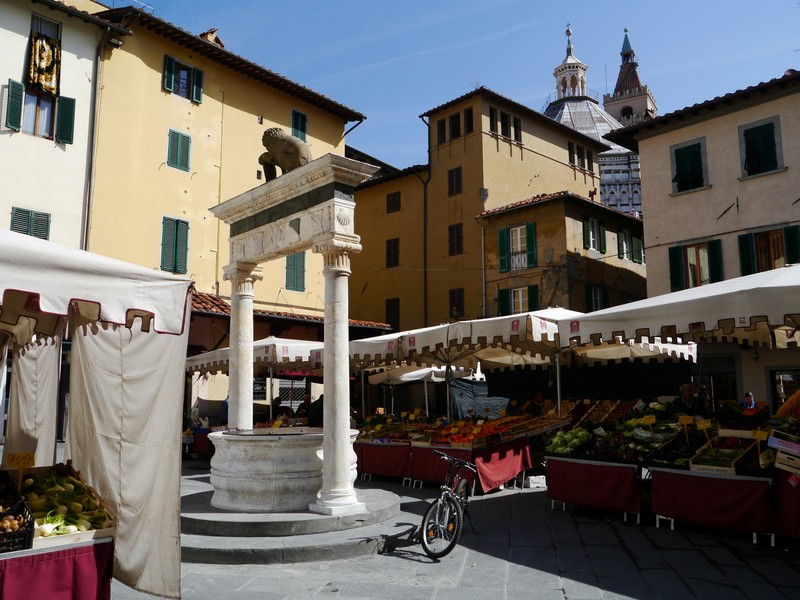 ''Mercato in piazza'' - Pistoia