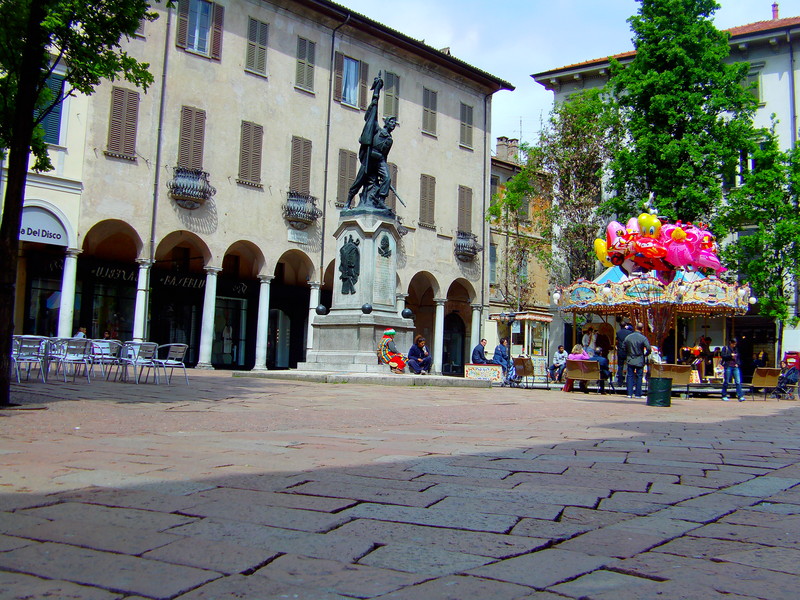 ''Varese piazza del Podestà'' - Varese