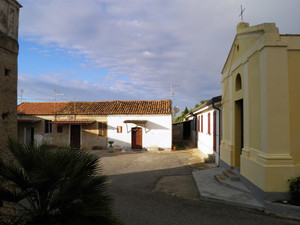 La piazzetta del borgo marinaro di Torre Marino (Ricadi, VV)
