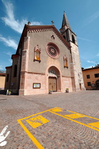 Piazza Mons. Perli