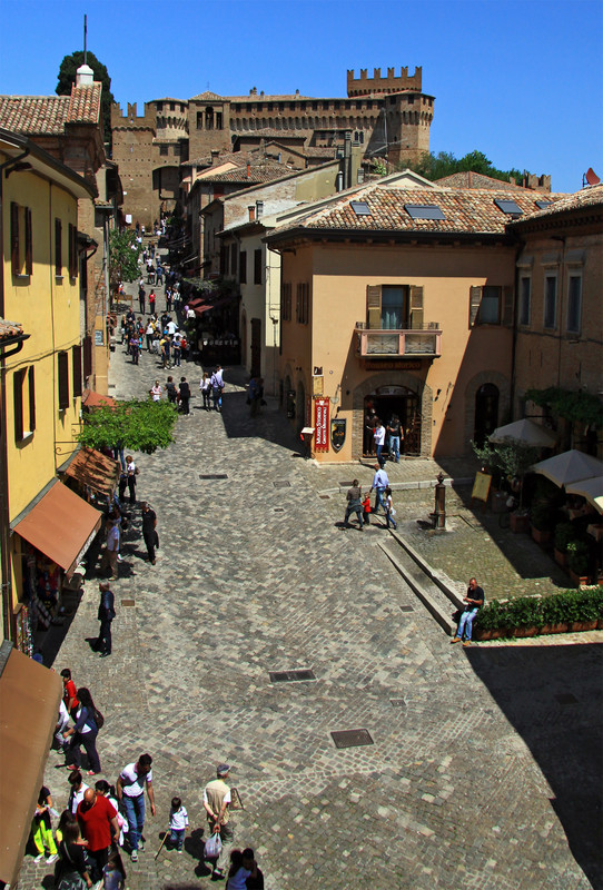 ''Dall’alto delle mura'' - Gradara