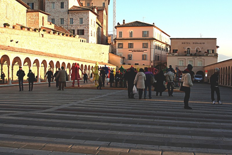 ''Assisi piazza della Basilica'' - Assisi