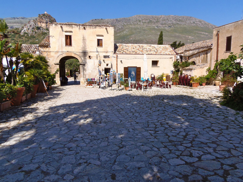 ''Piazza Baglio'' - Castellammare del Golfo