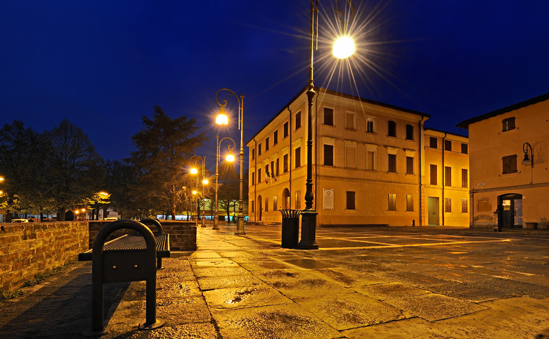 ''In piazzetta dopo la pioggia'' - Soliera