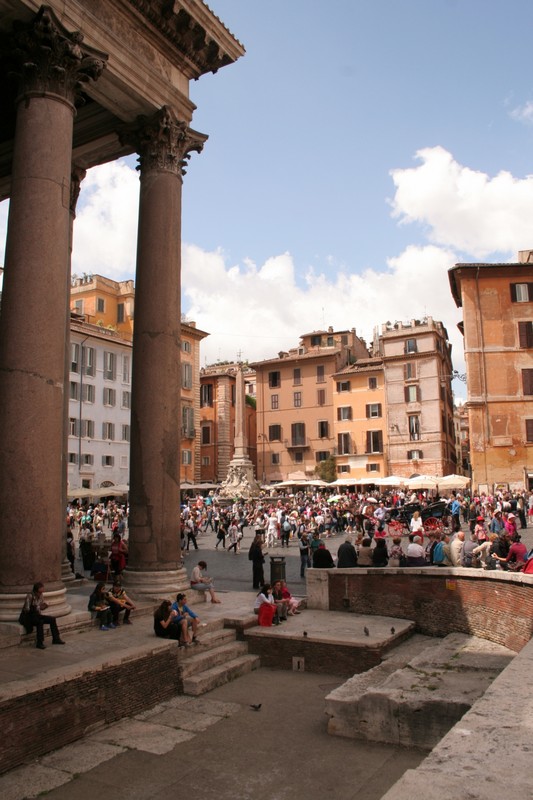 ''Piazza dell “Rotonda”  …  Il Pantheon'' - Roma