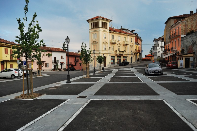''La piazza di Vignale'' - Vignale Monferrato