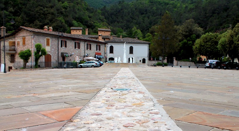 ''Piazza dedicata all’imprenditore del tartufo Carlo Urbani'' - Scheggino