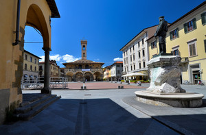 Piazza Cavour