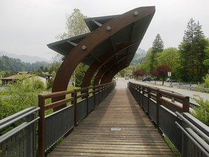 Ponte all’ingresso del paese