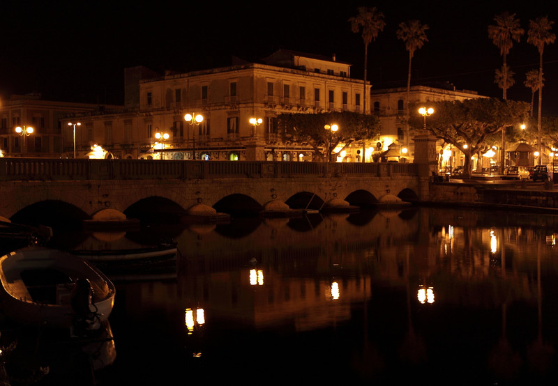 ''Ponte allo specchio'' - Siracusa