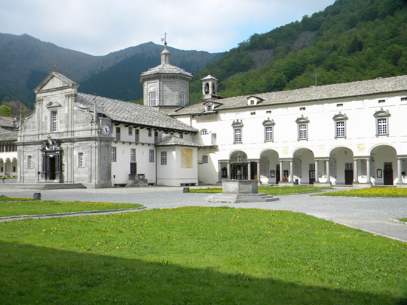 ''PIAZZALE  DEL  SANTUARIO  DI  OROPA'' - Biella