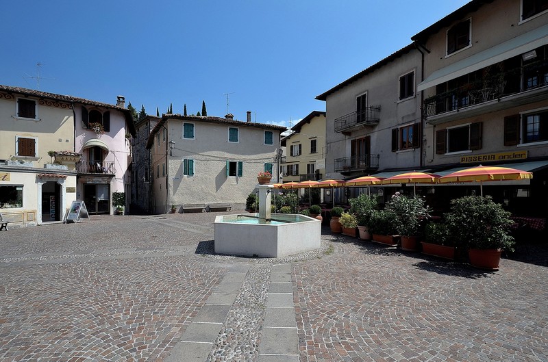 ''Piazza Guglielmo Marconi'' - Tremosine sul Garda
