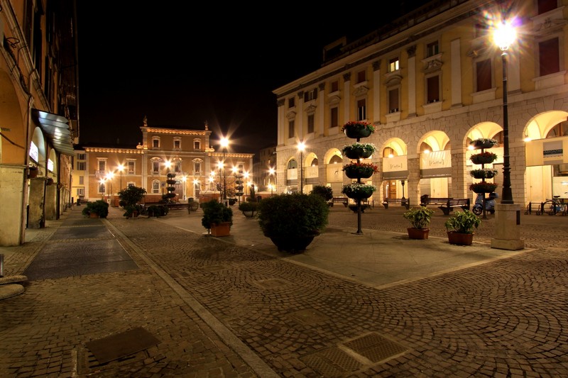 ''Piazza mercato'' - Brescia
