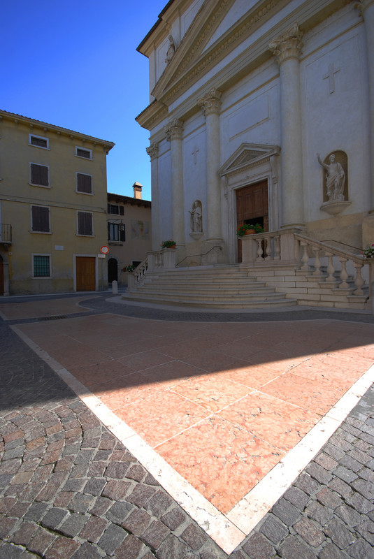 ''Piazzetta don Giovanni Agostini'' - Lazise