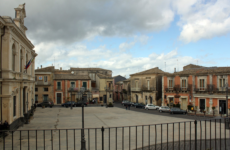 ''I colori della Piazza del Popolo'' - Palazzolo Acreide