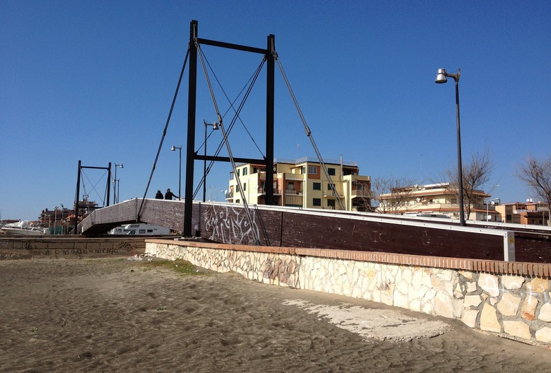 ''Cosi’ sembro piu’ bello!!!'' - Ladispoli