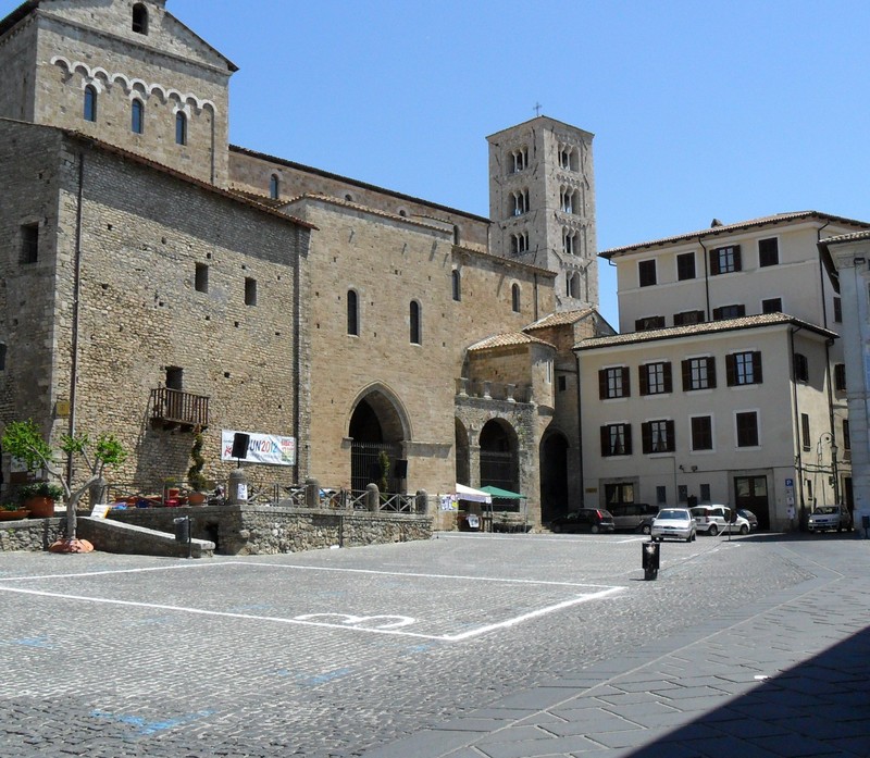 ''Piazza Innocenzo III'' - Isernia