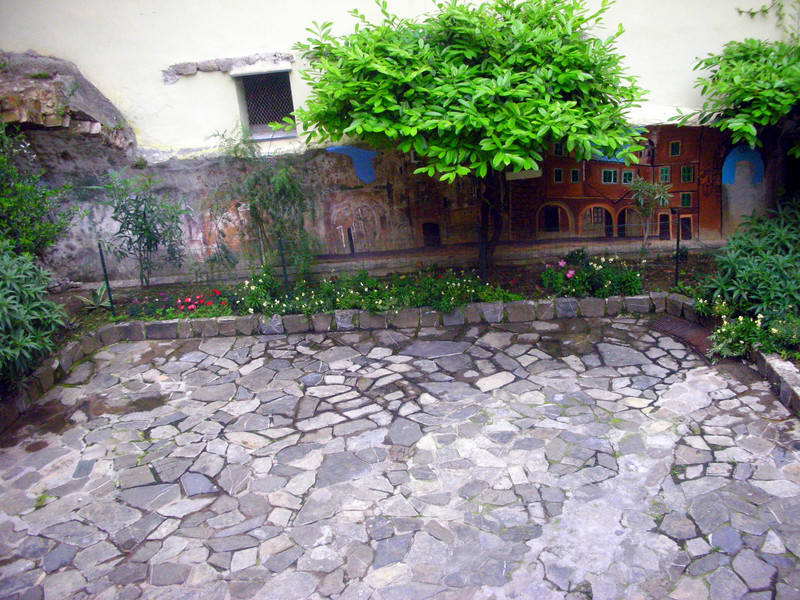 ''Piazzetta nella città vecchia'' - Sanremo