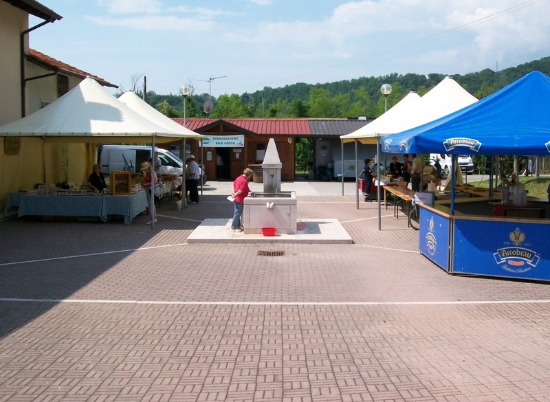 ''Platha del pissol (piazza del Pizzol) in festa'' - Aviano