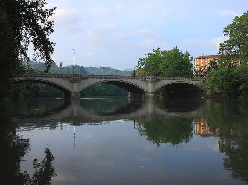 ''Tre Archi sul Po'' - Torino