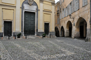 Piazza Cardinal Gastaldi.