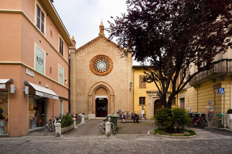''Piazzetta Omiccioli…… una piazzetta da favola'' - Fano