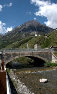 Ponte sul torrente Viola sotto Pedenosso