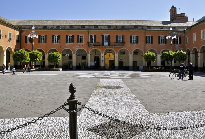 ''Piazza Cavour a Levanto'' - Levanto