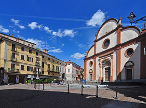 La piazza di San Giorgio Canavese